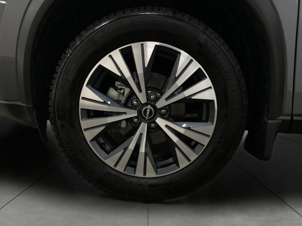 2023 Nissan Rogue AWD SV