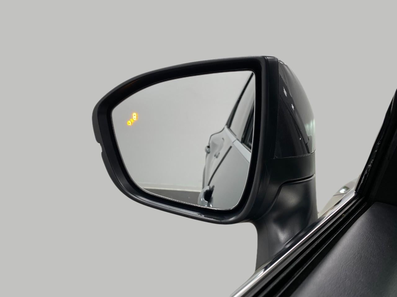 2024 Nissan Pathfinder SV 4WD