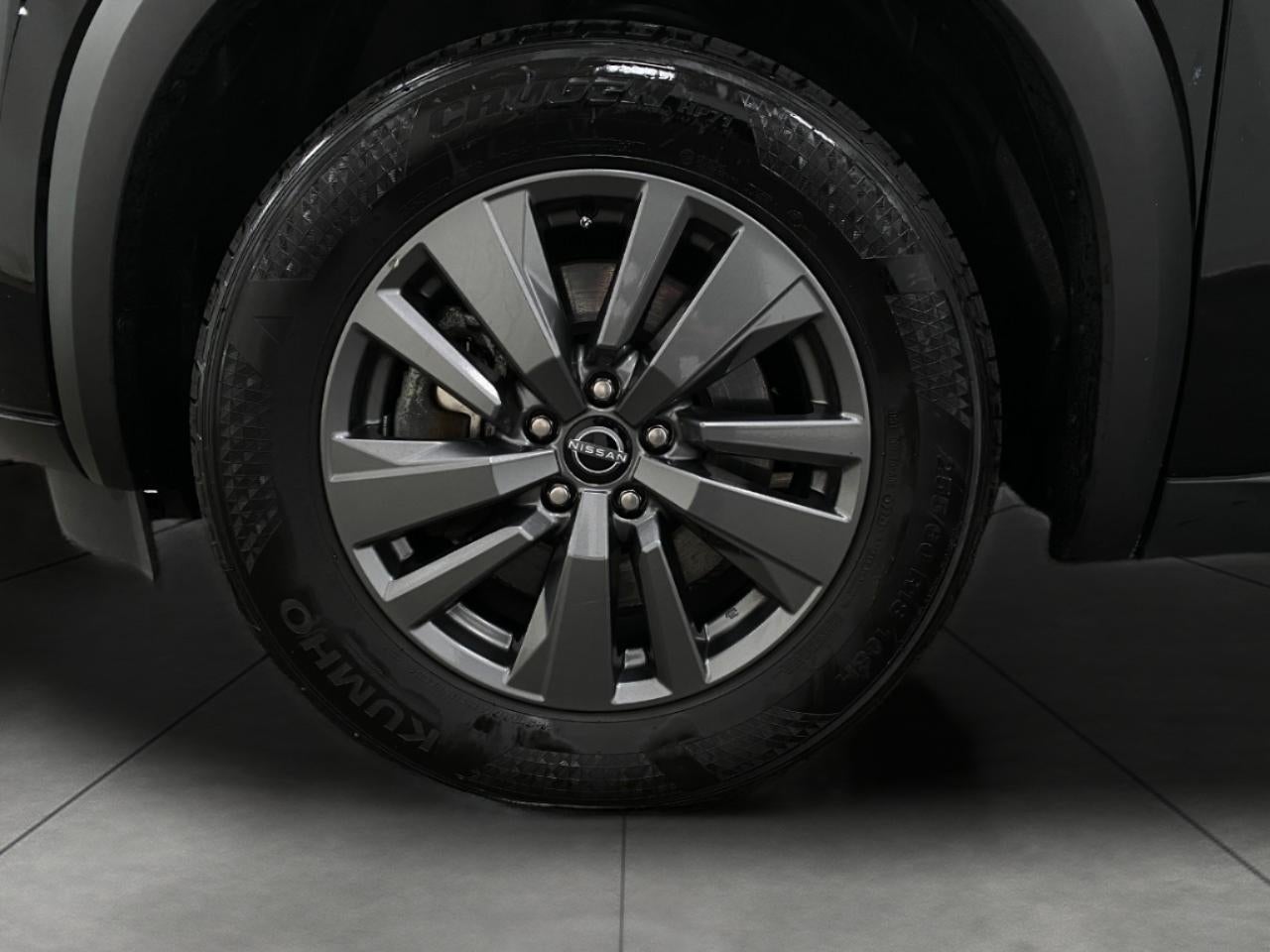 2024 Nissan Pathfinder SV 4WD