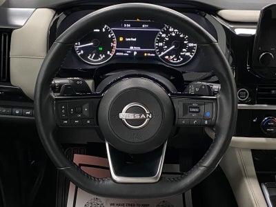 2023 Nissan Pathfinder SL 4WD