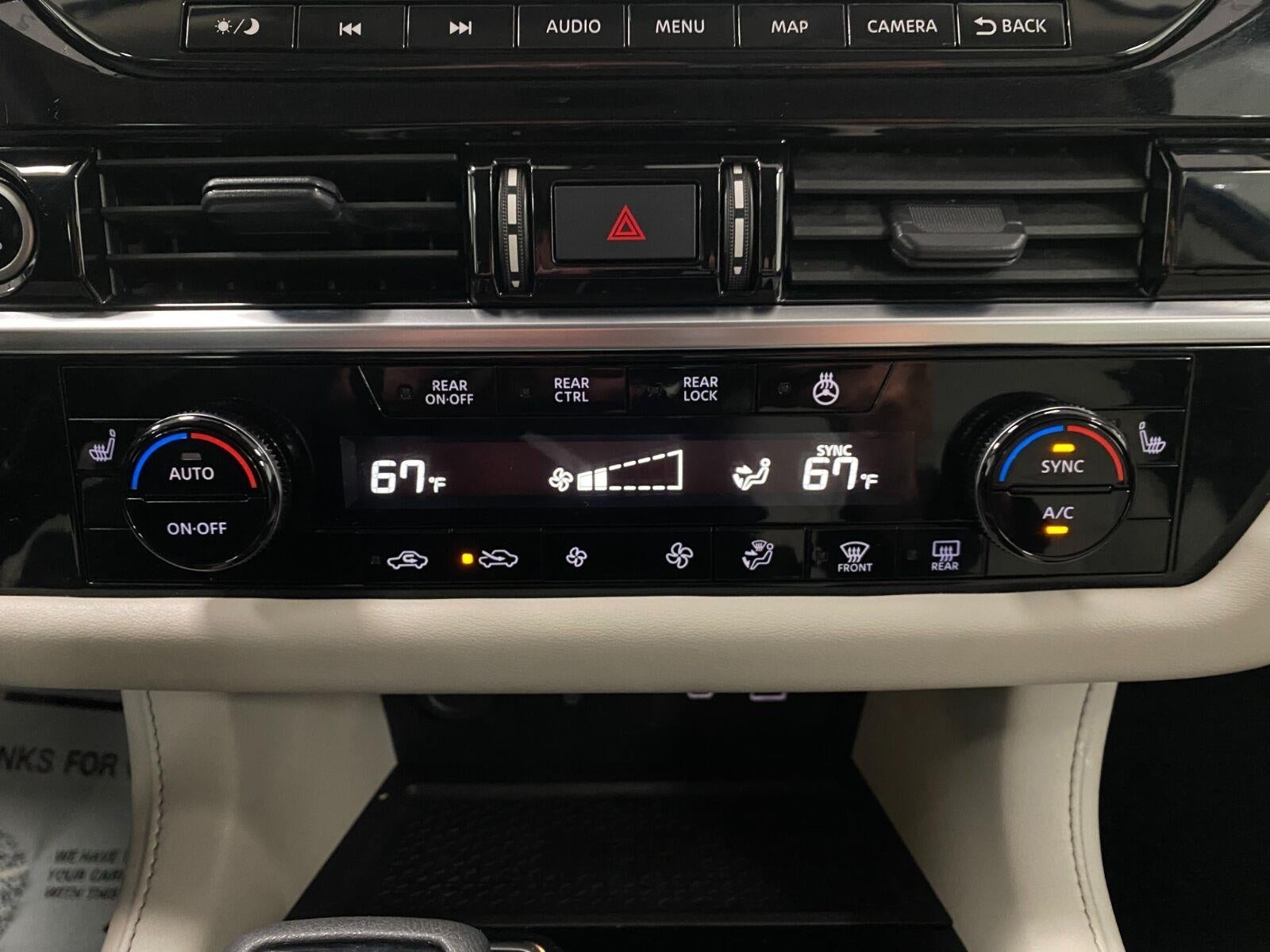 2023 Nissan Pathfinder SL 4WD