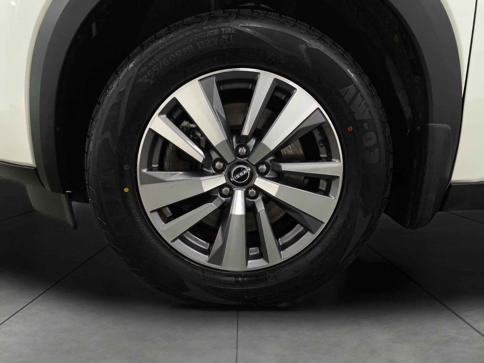 2022 Nissan Pathfinder SL 4WD