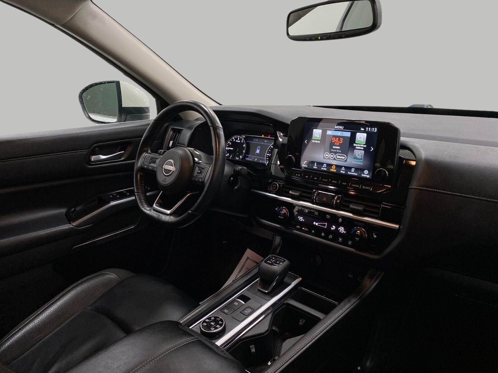 2022 Nissan Pathfinder SL 4WD