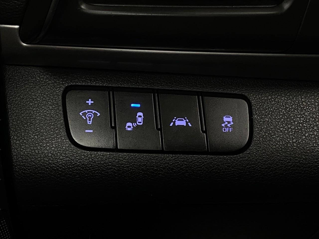 2019 Hyundai ELANTRA Limited Auto
