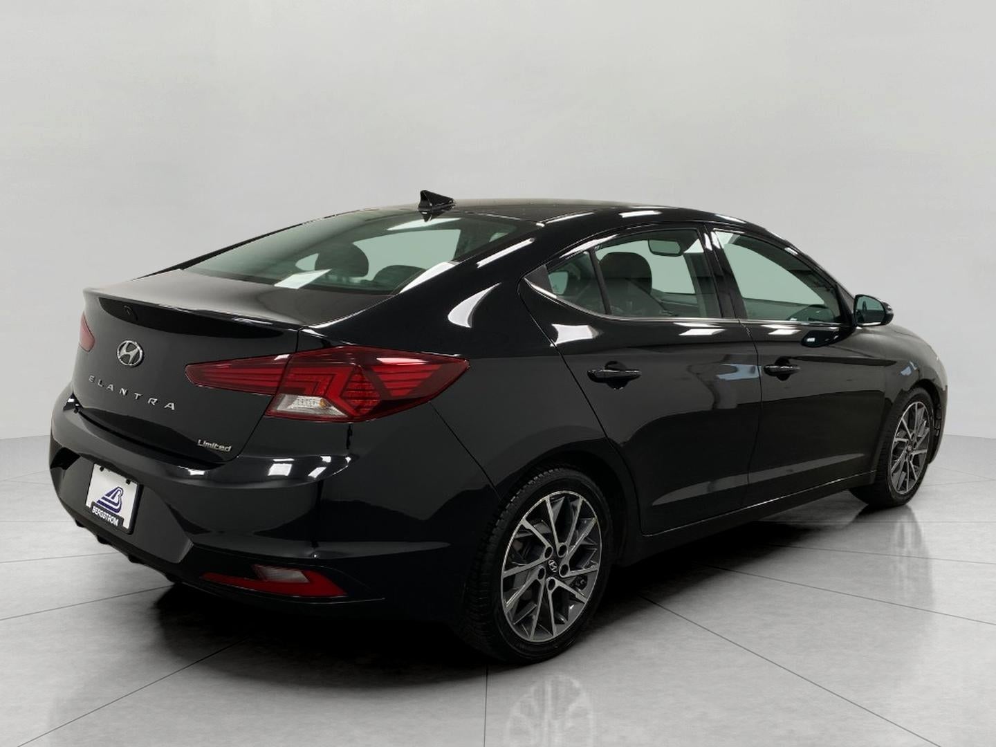 2019 Hyundai ELANTRA Limited Auto