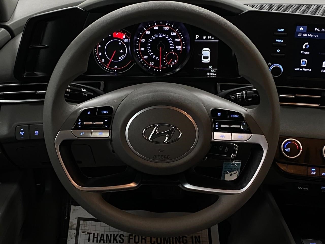 2023 Hyundai ELANTRA SE IVT