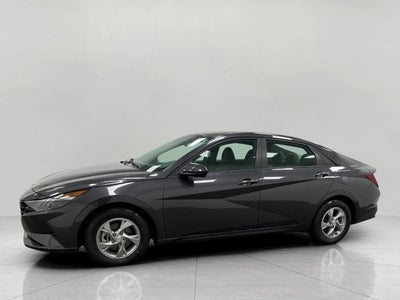 2023 Hyundai ELANTRA SE IVT