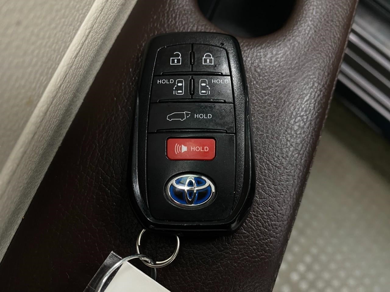 2021 Toyota Sienna Platinum AWD 7-Passenger