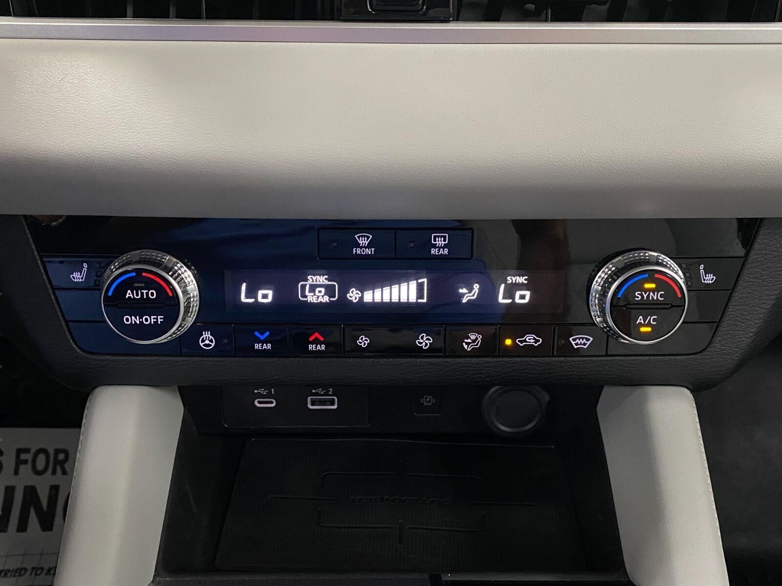 2024 Mitsubishi Outlander SEL Platinum Edition S-AWC