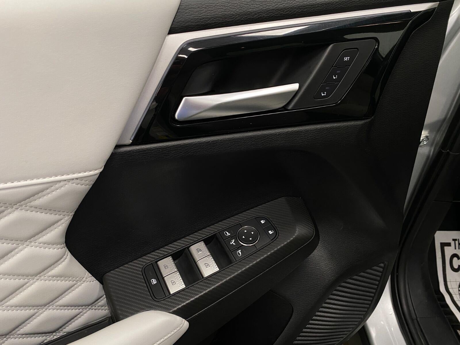 2024 Mitsubishi Outlander SEL Platinum Edition S-AWC