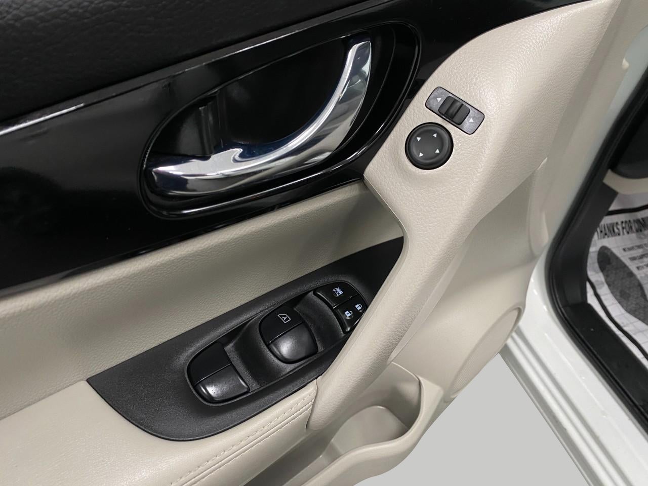 2022 Nissan Rogue Sport AWD SL