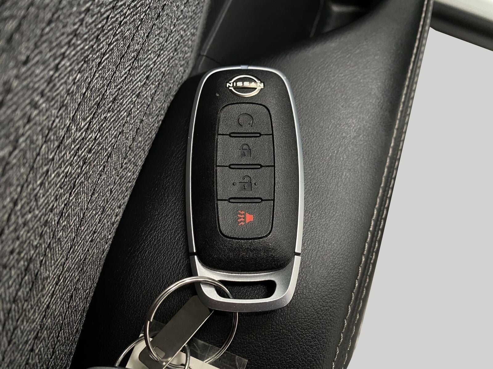 2023 Nissan Rogue AWD SV