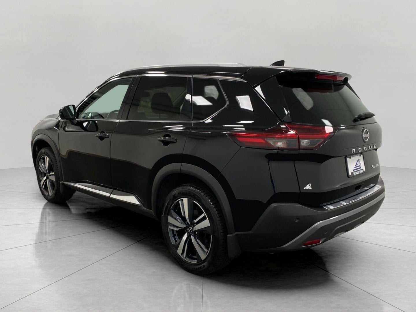 2023 Nissan Rogue AWD SL