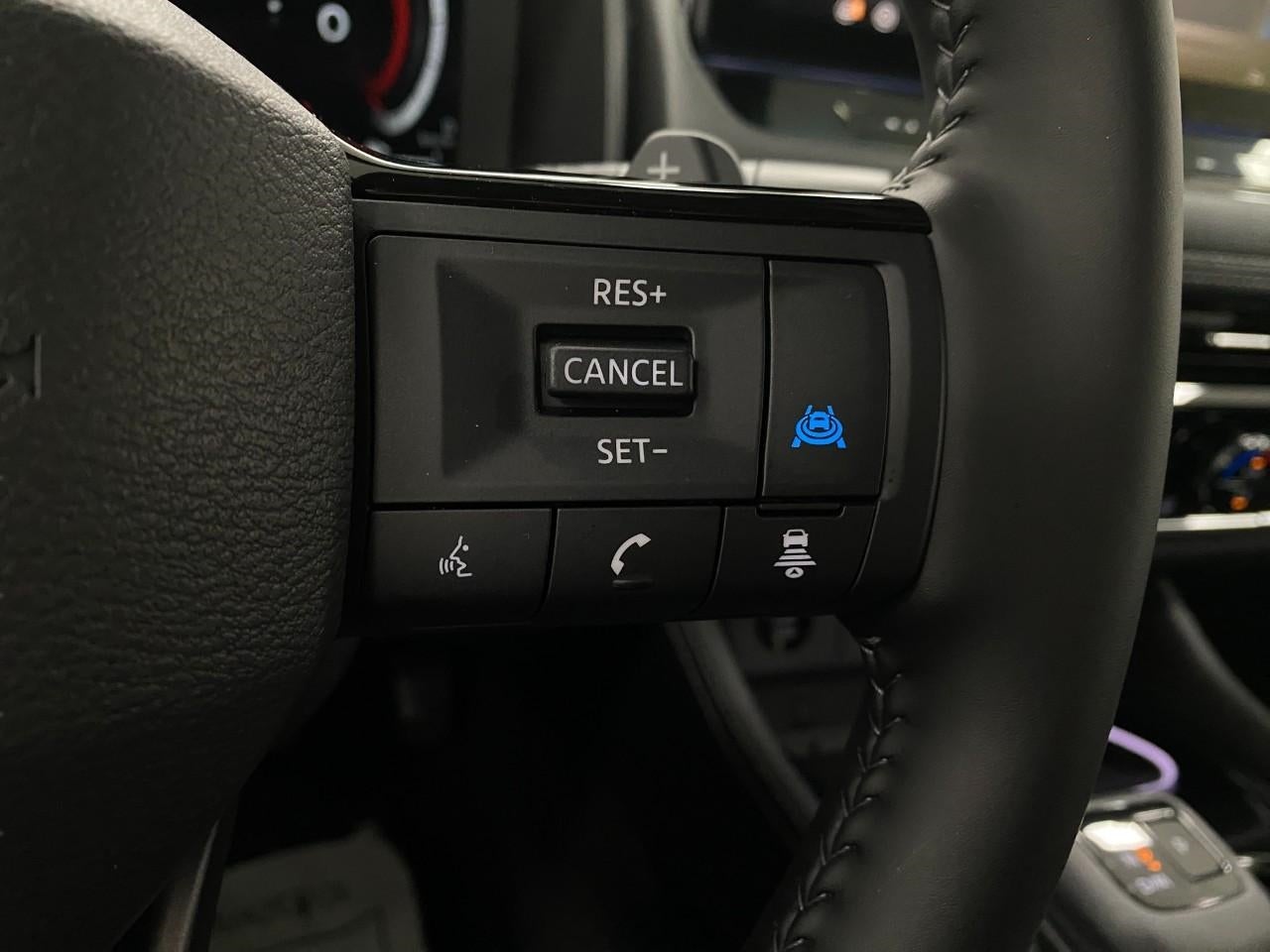 2025 Nissan Rogue AWD Platinum