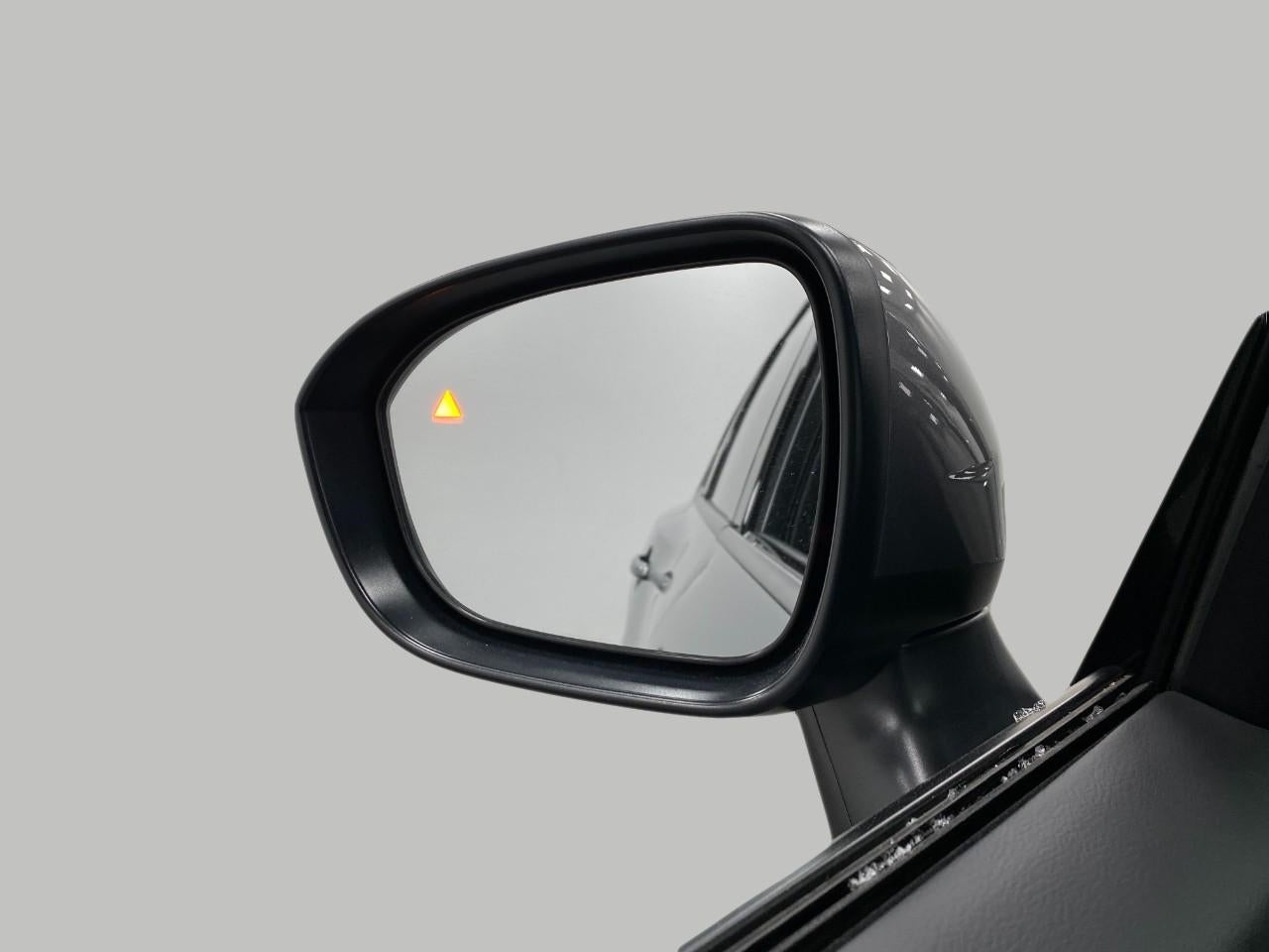 2025 Nissan Rogue AWD Platinum