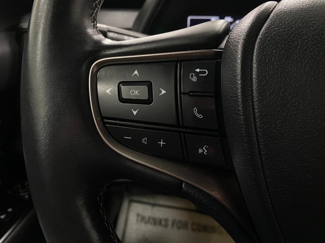 2022 Lexus UX 250h UX 250h AWD