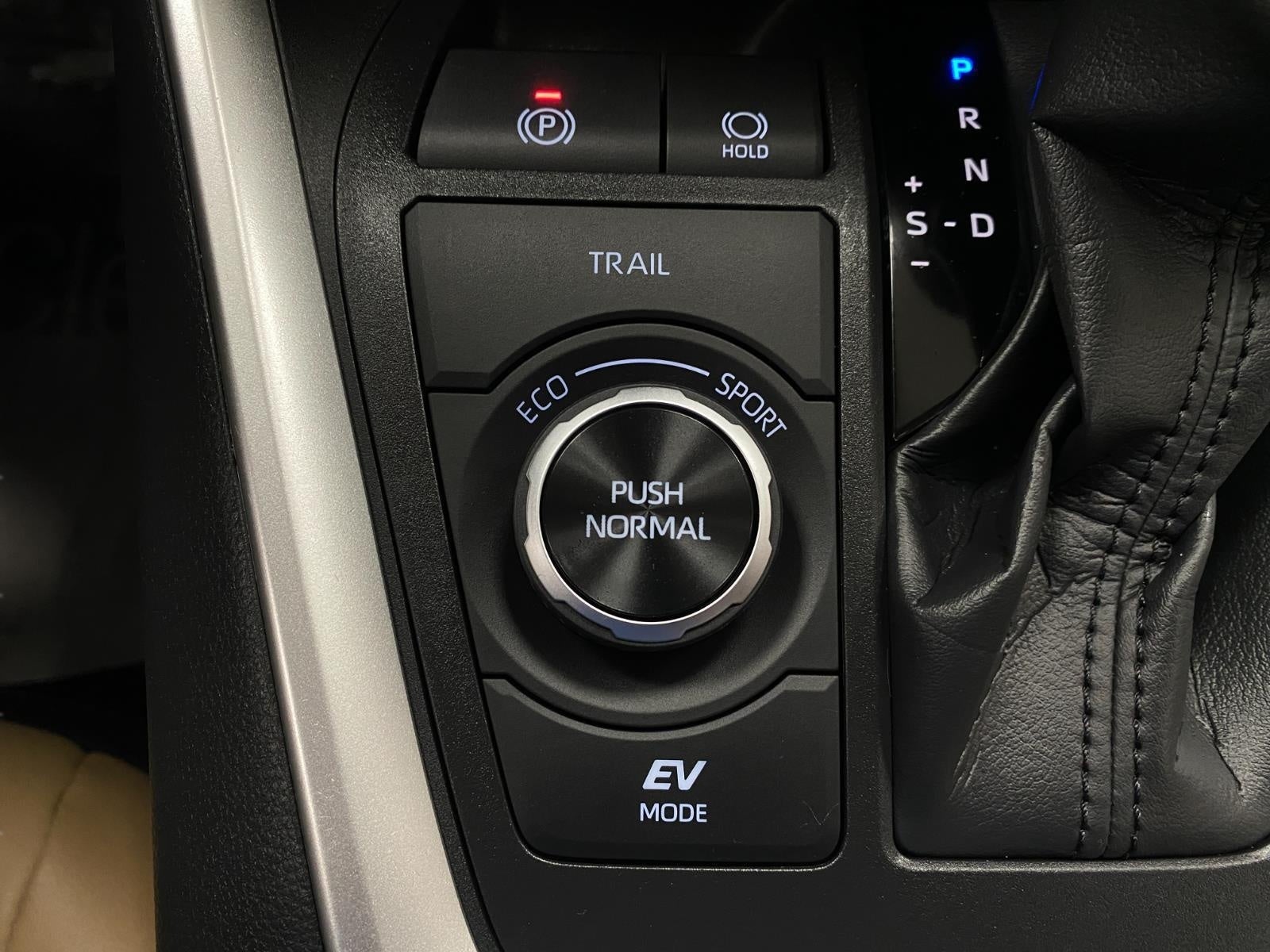2025 Toyota RAV4 Hybrid XLE Premium AWD