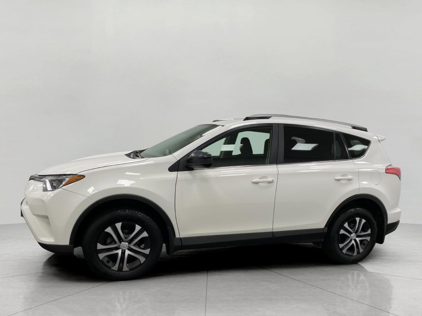 2018 Toyota RAV4 LE AWD