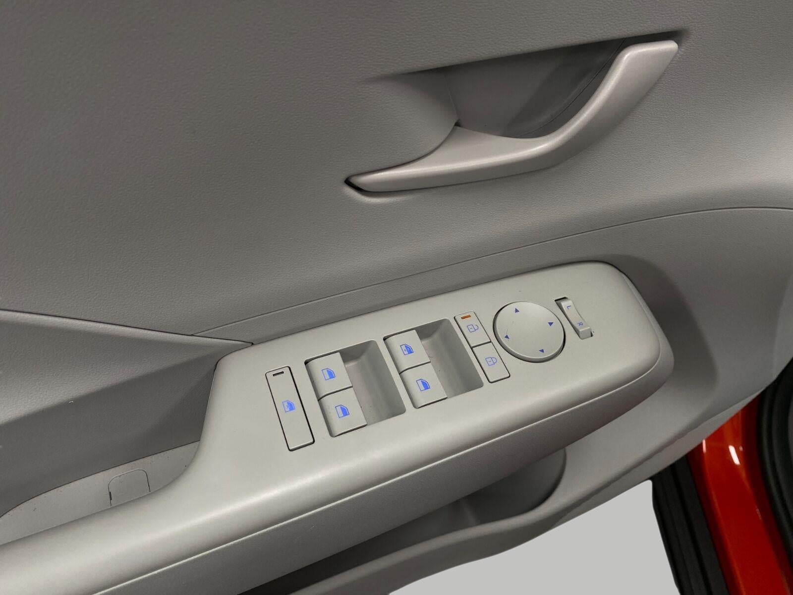 2024 Hyundai KONA SEL AWD