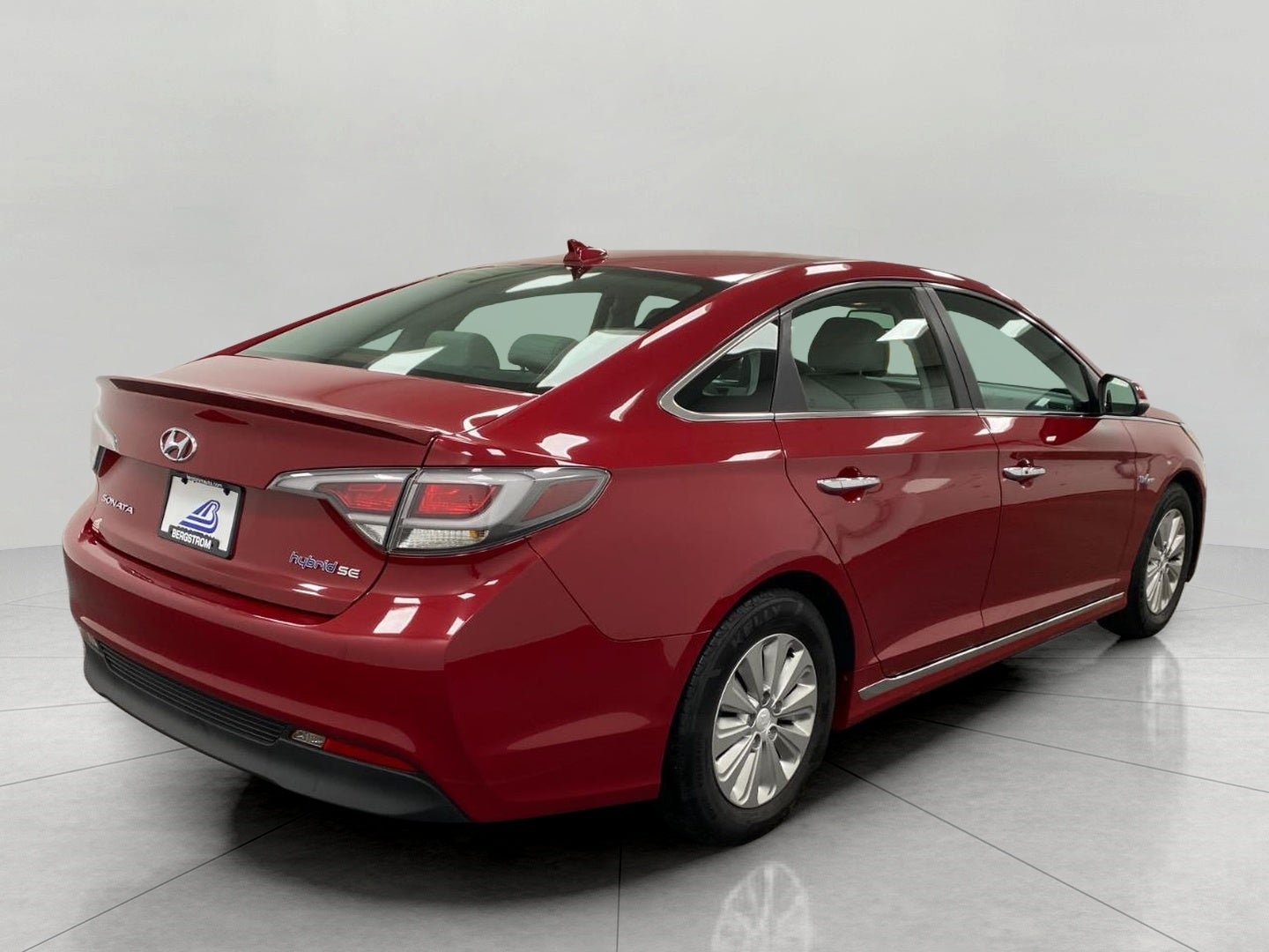 2016 Hyundai SONATA Hybrid 4dr Sdn SE