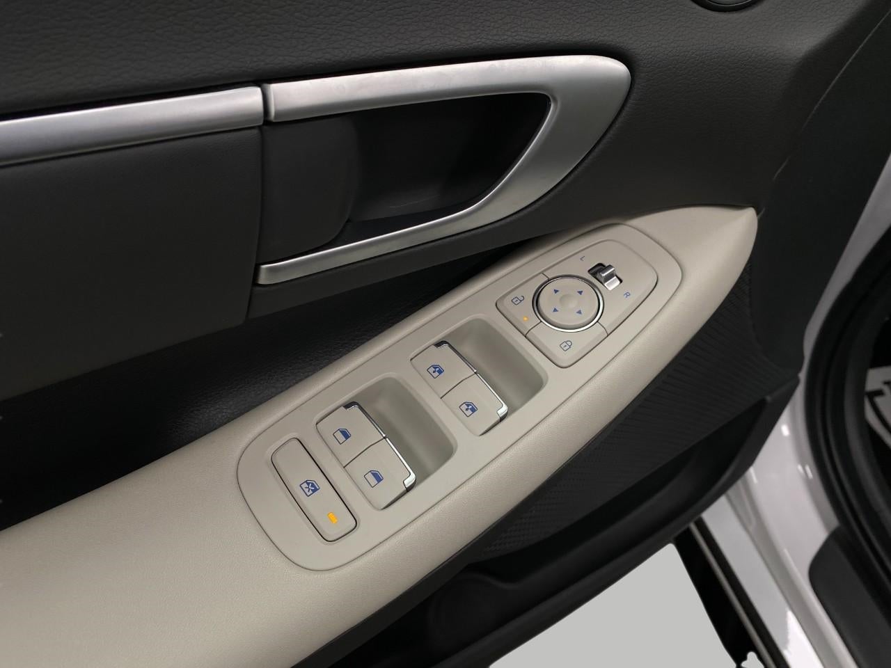 2025 Hyundai SONATA SEL FWD