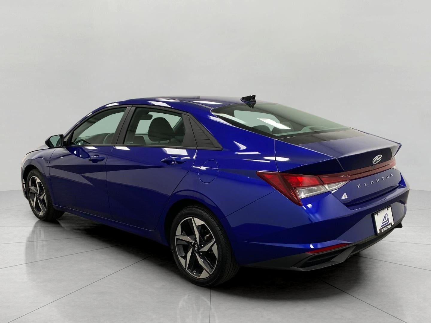 2023 Hyundai ELANTRA SEL IVT