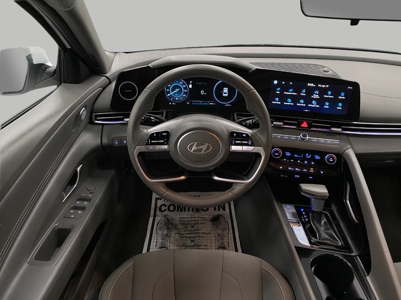 2025 Hyundai ELANTRA SEL Convenience IVT