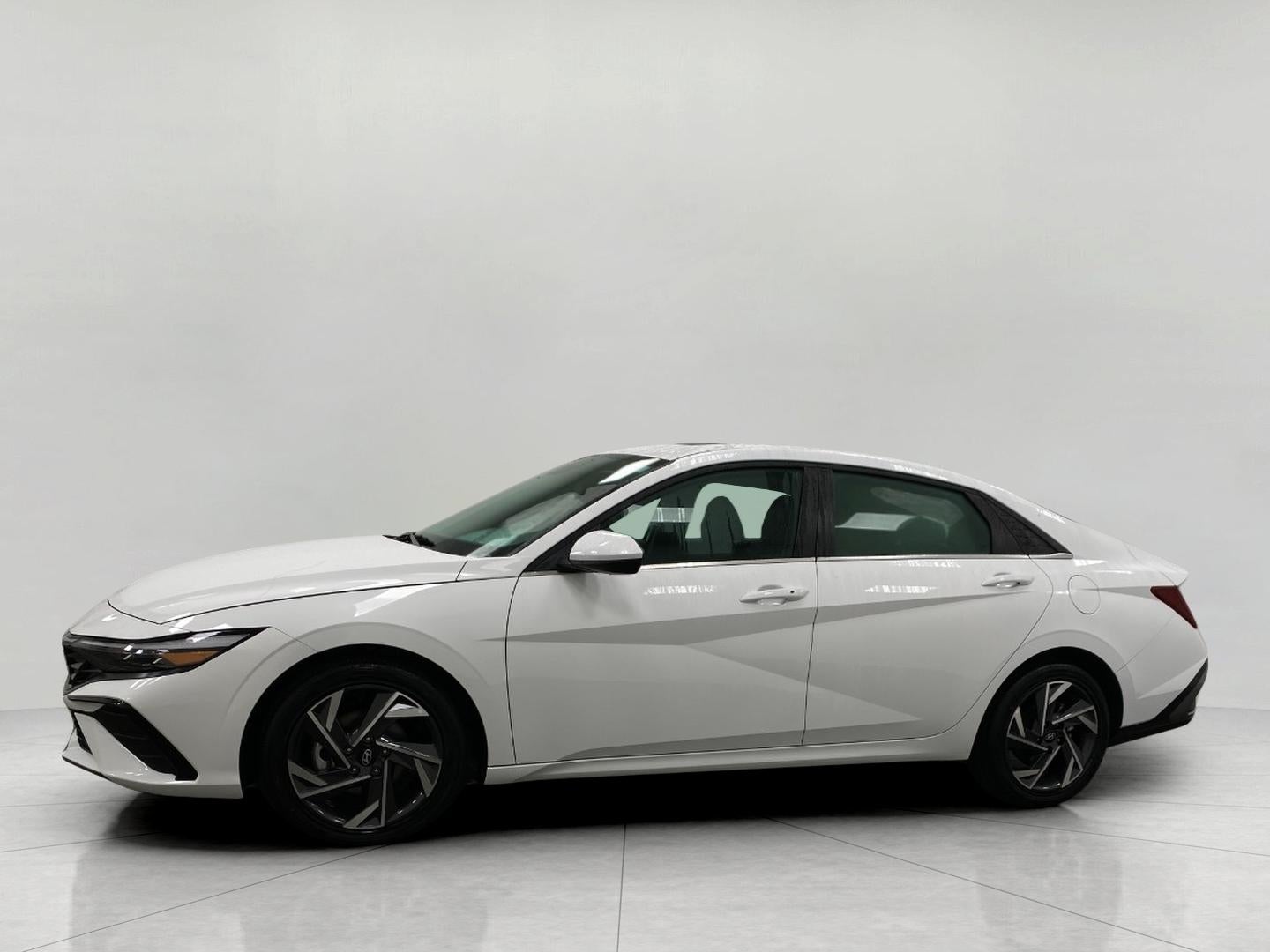 2025 Hyundai ELANTRA SEDAN