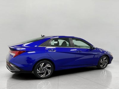 2025 Hyundai ELANTRA SEL Convenience IVT