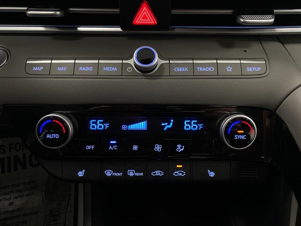 2025 Hyundai ELANTRA SEL Convenience IVT