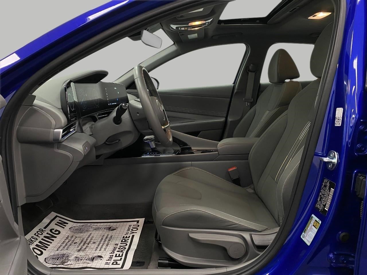 2025 Hyundai ELANTRA SEL Convenience IVT