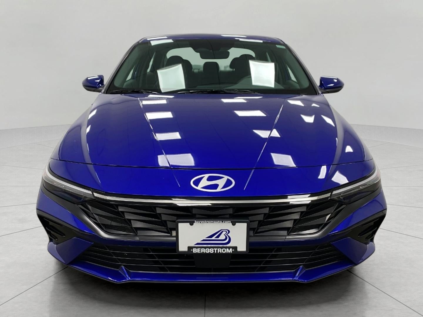 2025 Hyundai ELANTRA SEDAN