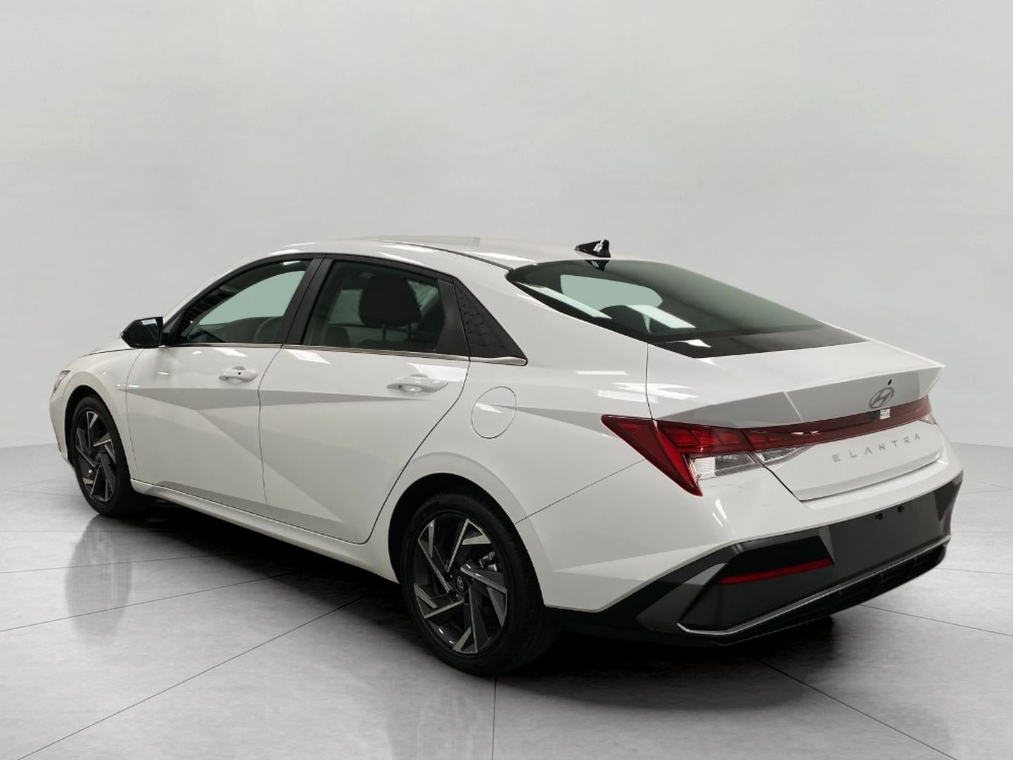 2025 Hyundai ELANTRA SEDAN