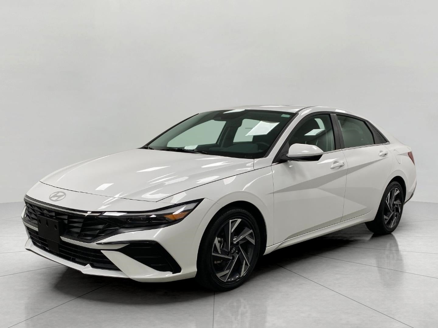 2025 Hyundai ELANTRA SEDAN