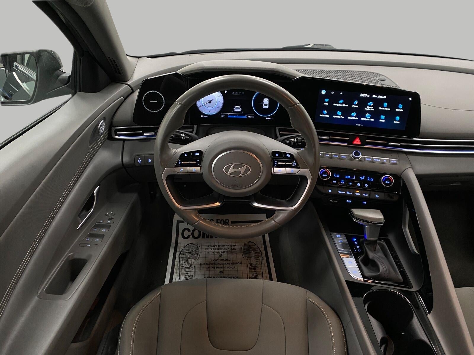 2025 Hyundai ELANTRA SEL Convenience IVT