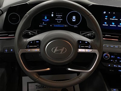 2025 Hyundai ELANTRA SEL Convenience IVT