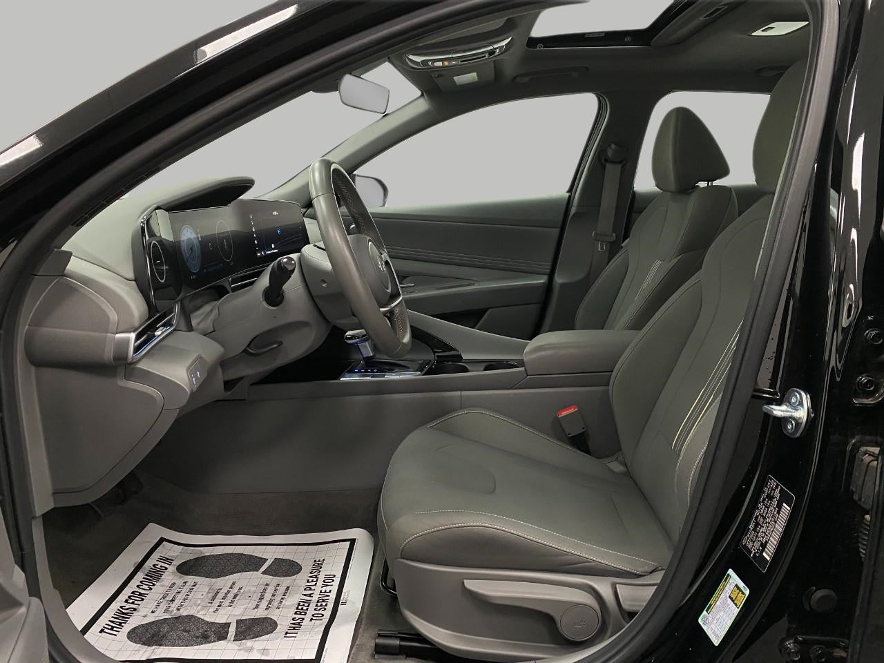 2025 Hyundai ELANTRA SEL Convenience IVT