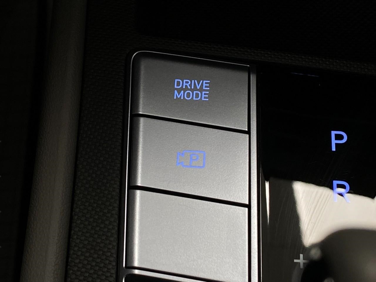 2024 Hyundai ELANTRA SEL IVT