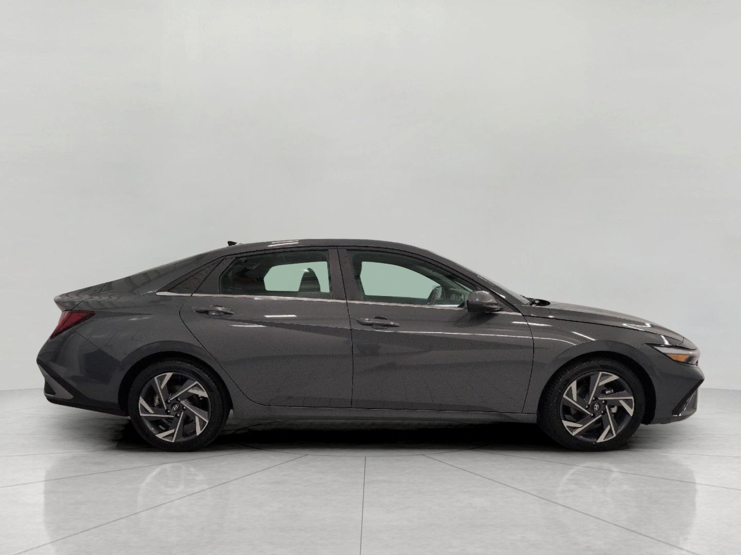 2024 Hyundai ELANTRA SEL IVT