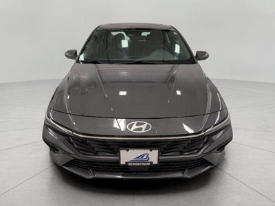 2024 Hyundai ELANTRA SEL IVT