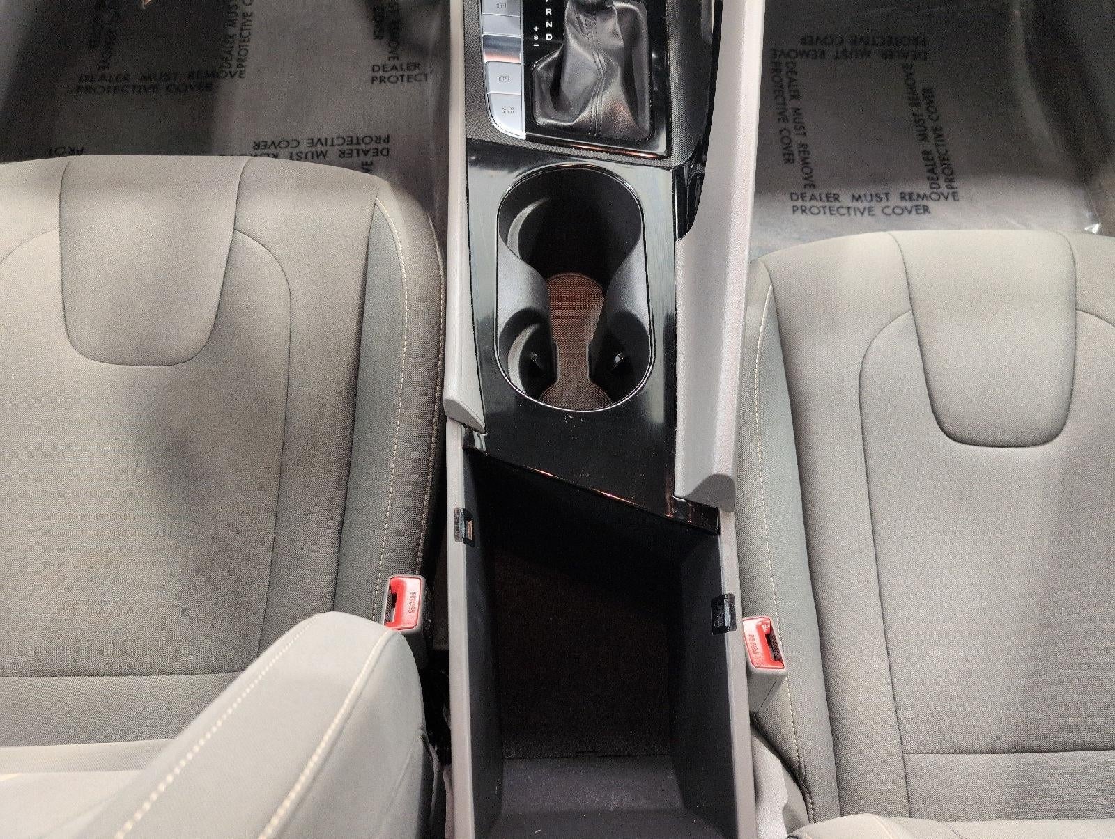 2024 Hyundai ELANTRA SEL IVT