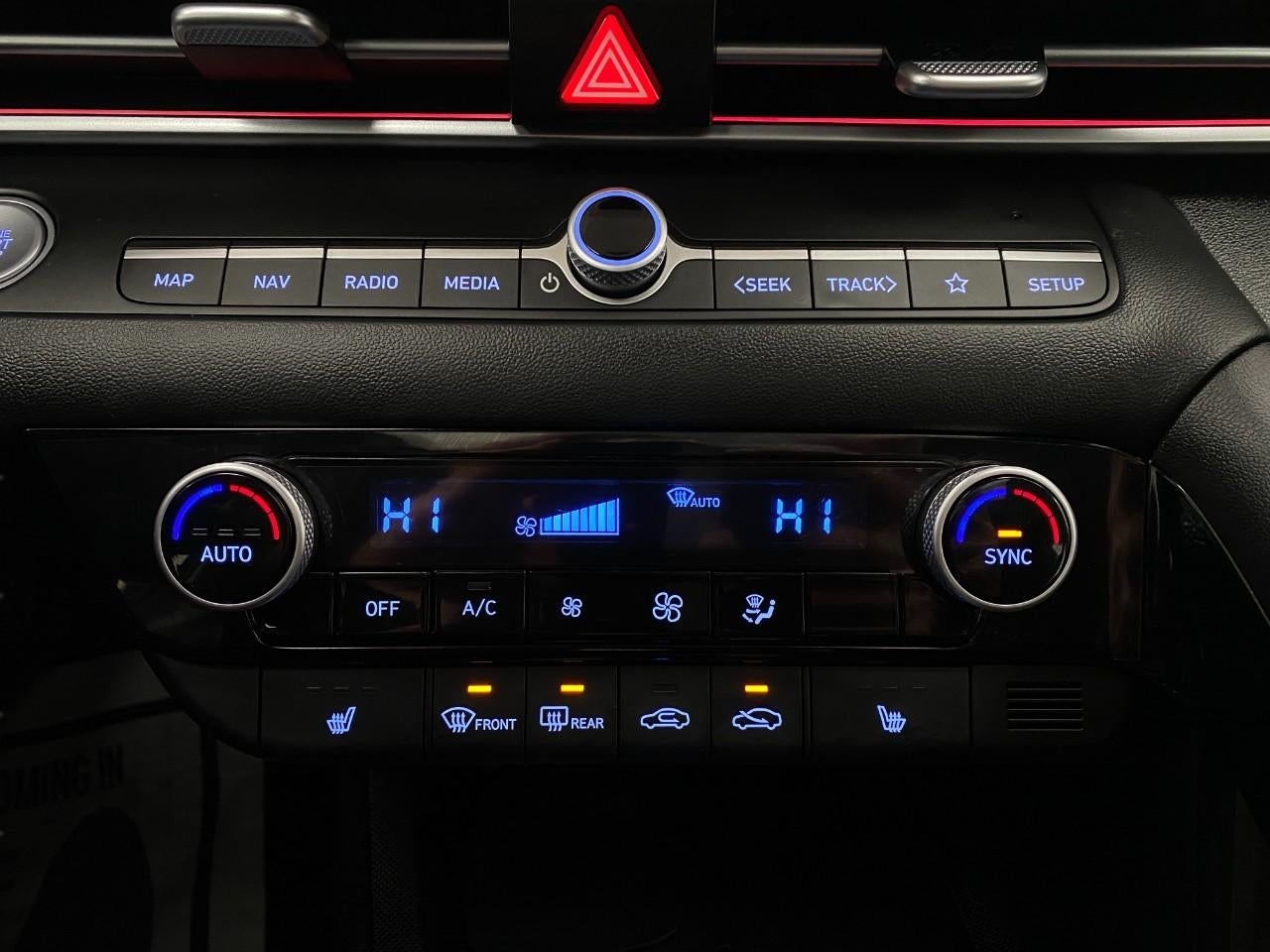 2025 Hyundai ELANTRA SEL Convenience IVT