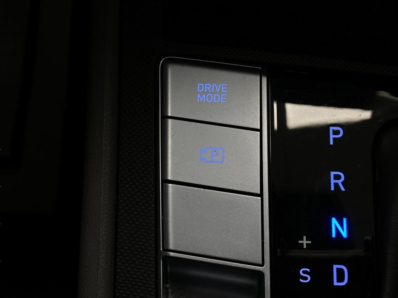 2025 Hyundai ELANTRA SEL Convenience IVT