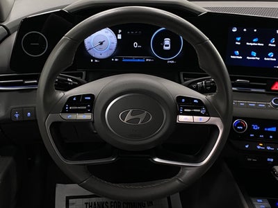 2025 Hyundai ELANTRA SEL Convenience IVT