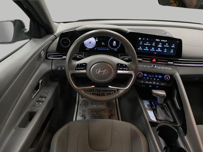 2025 Hyundai ELANTRA SEL Convenience IVT