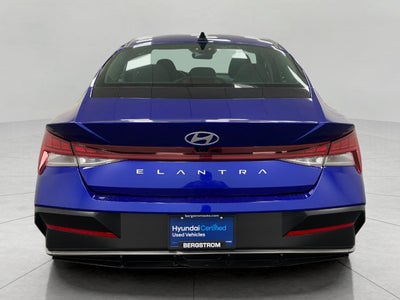 2025 Hyundai ELANTRA SEL Convenience IVT