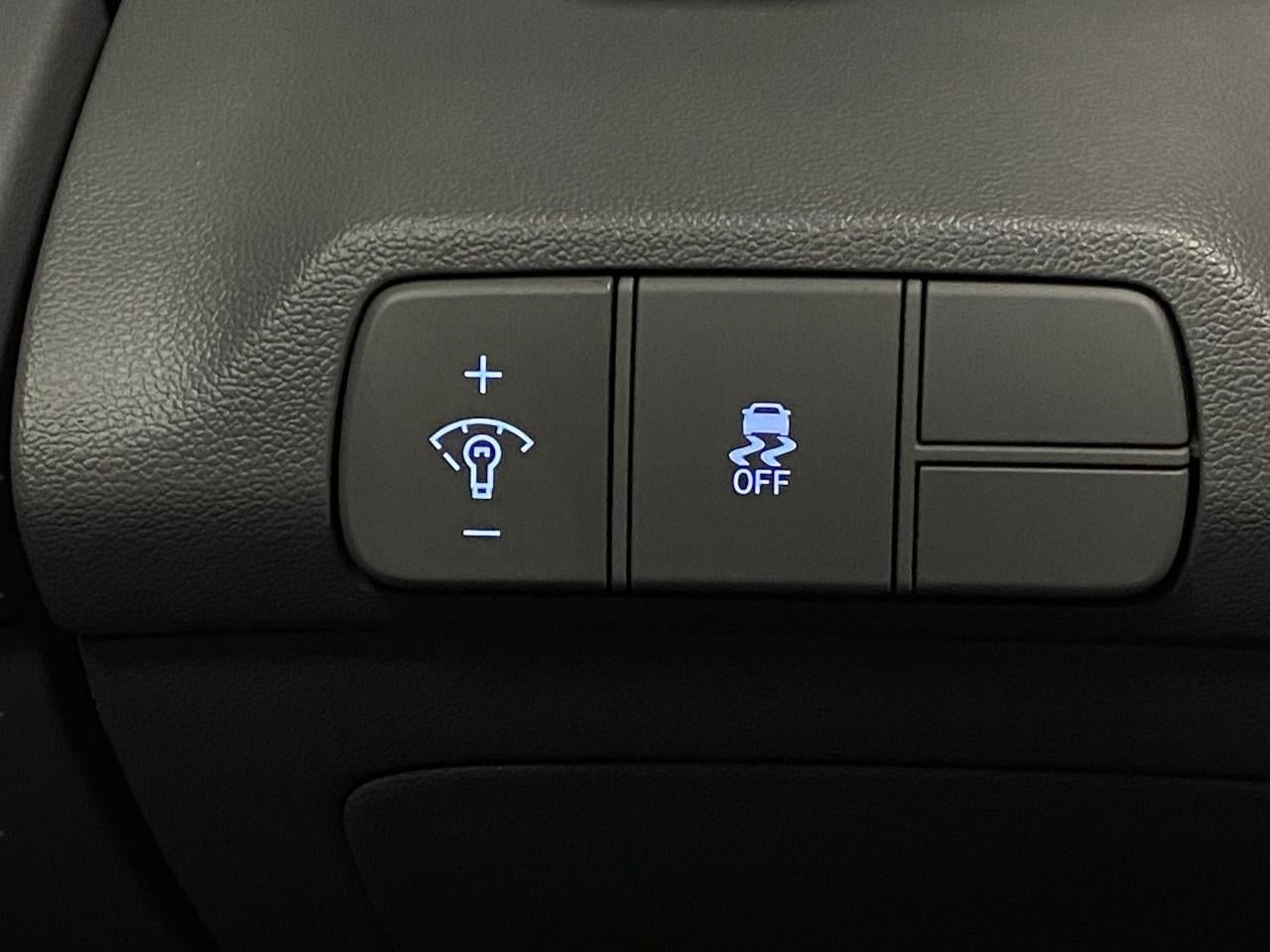 2025 Hyundai ELANTRA SEL Convenience IVT