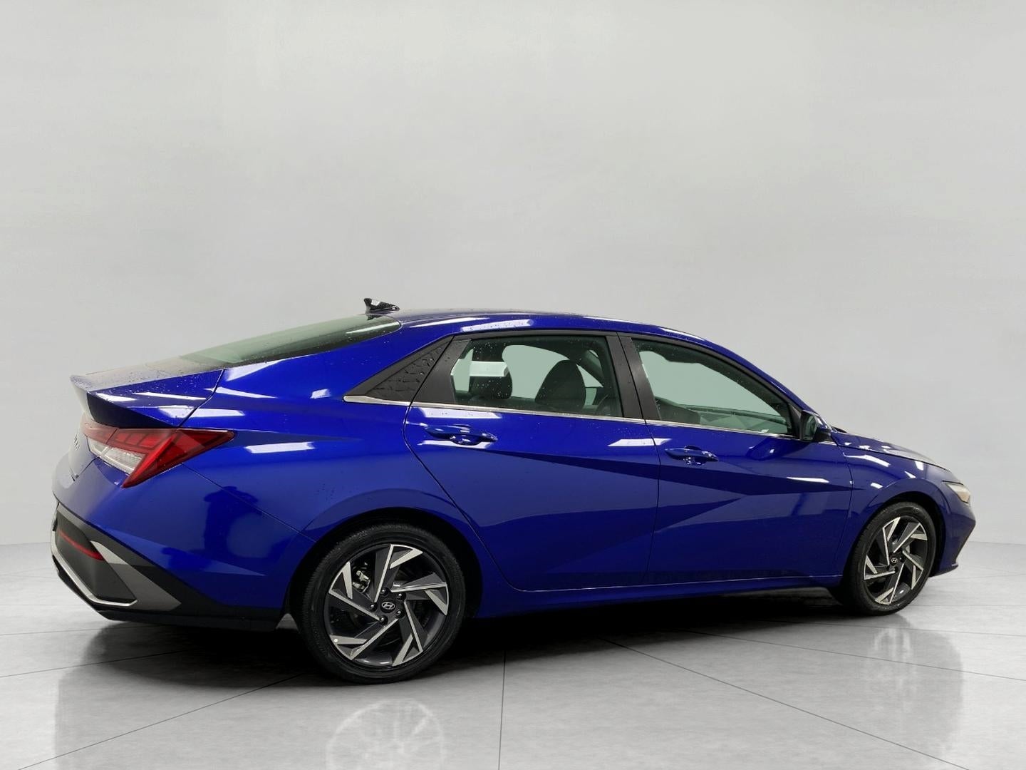 2025 Hyundai ELANTRA SEL Convenience IVT