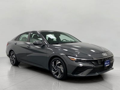 2025 Hyundai ELANTRA SEL Convenience IVT