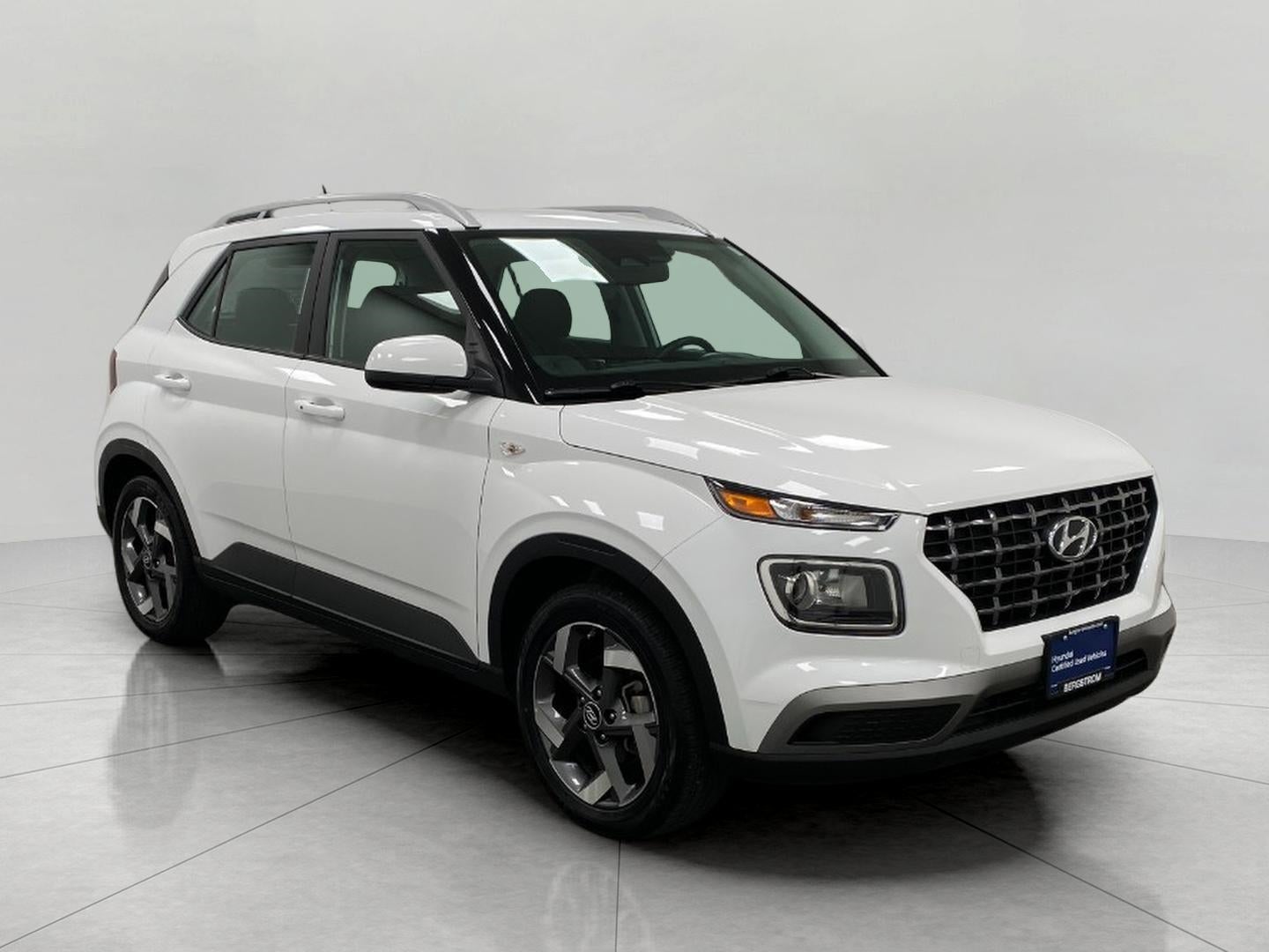 2025 Hyundai VENUE SEL IVT